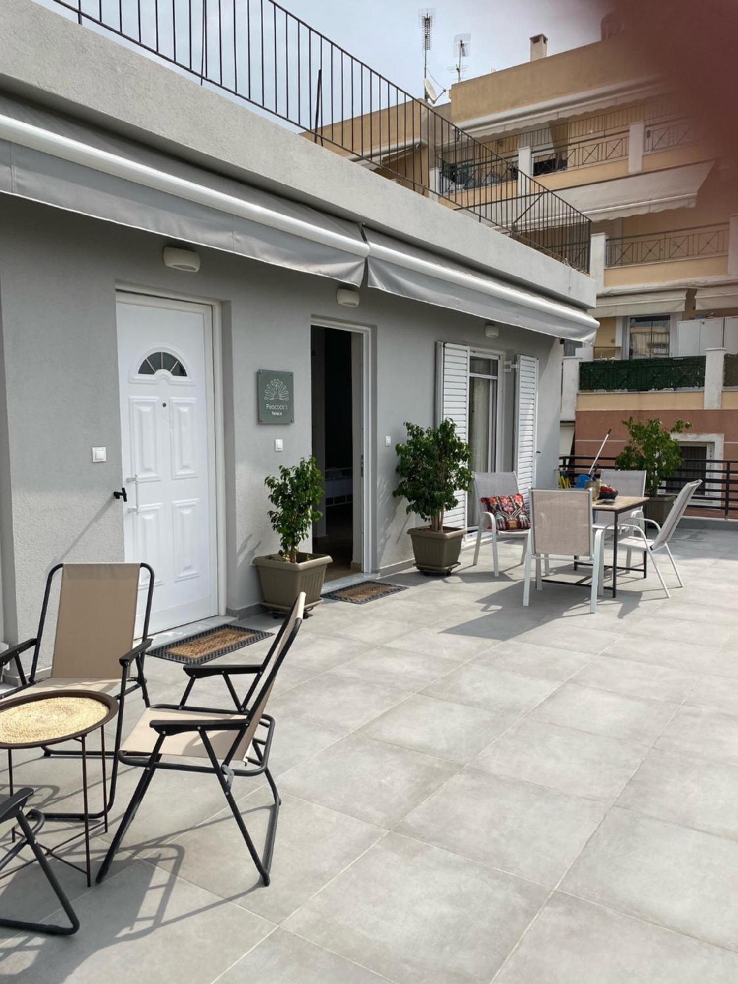 Peacock'S Terrace Apartment Пирея Екстериор снимка